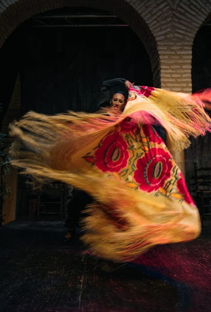 Seville: Flamenco 2 x 1: Flamenco Tour + Dance Class - The Fun Dance Class: Making Flamenco Accessible