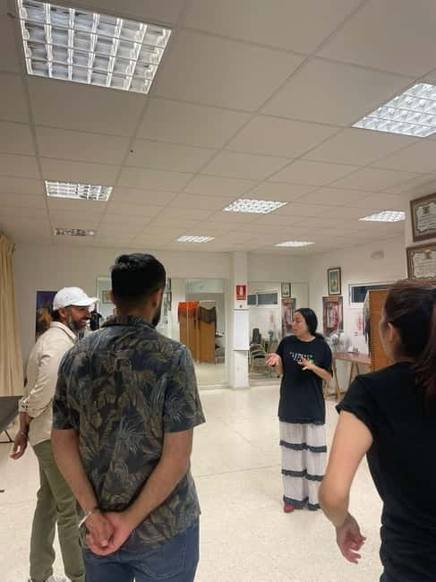 Seville: Flamenco workshop with your group - Who should consider this flamenco workshop?