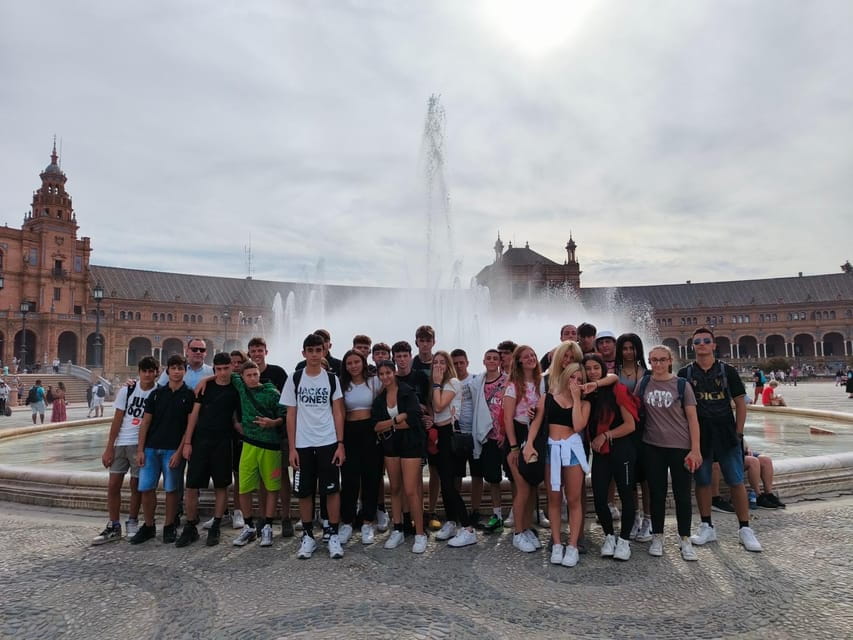 Seville: Plaza de Espana PRIVATE Tour + Maria Luisa's Park - FAQ