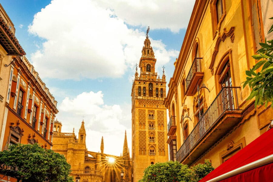 Seville: Priority Access Cathedral, Giralda & Alcázar Tour - What the Tour Includes and What to Expect