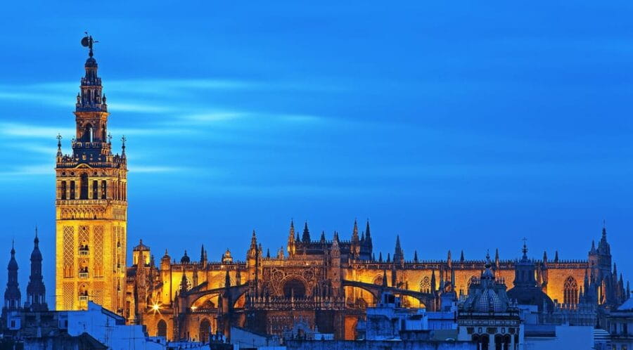 Seville: Priority Access Cathedral & Giralda Tour - Climbing the Giralda Tower: Panoramic Rewards