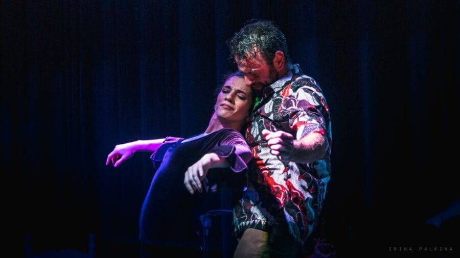 Seville: Traditional Flamenco Show in Triana - The Unique Atmosphere of Orillas de Triana