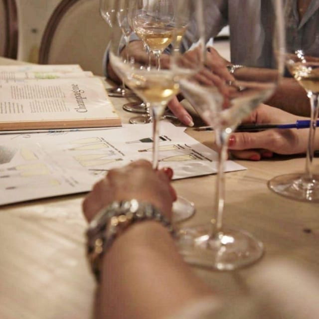 Siena: Wine tasting Experience with Tuscan Sparkling Wines - Exploring the Details of the Siena Sparkling Wine Tasting