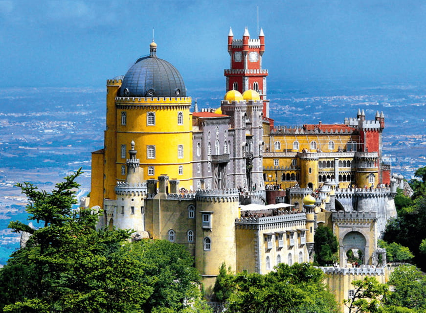 Sintra, Cabo de Roca, Cais Cais Van Tour - Castle of the Moors: Stepping Back in Time