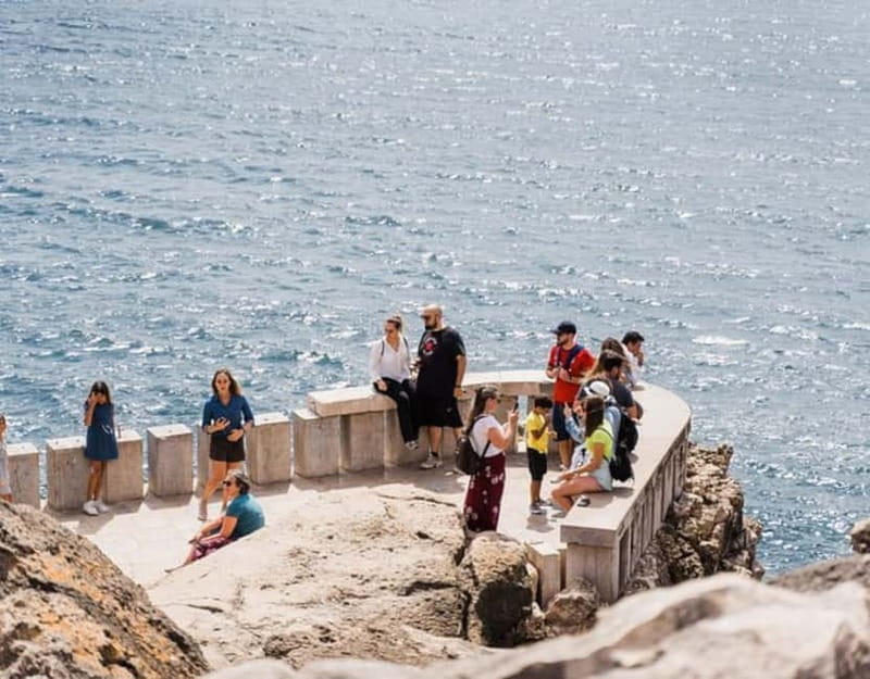 Sintra, Cascais, Cabo da Roca dia completo - Sintra’s Historic Center: Walking Back in Time