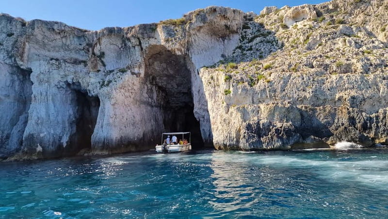 Siracusa: Wine tasting by boat with tour and gourmet food - Who Would Love This Tour?