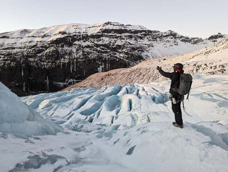 Skaftafell Beyond The Limit - 6 hour Adventure - Gear Up for Adventure: Learning the Ropes