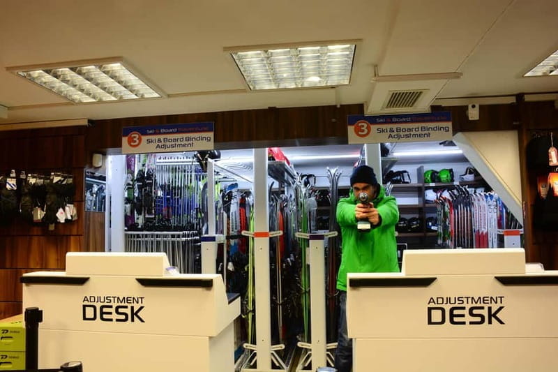 Ski and Snowboard equipment rental in Borovets - A Practical Guide to Your Borovets Ski & Snowboard Rental Experience