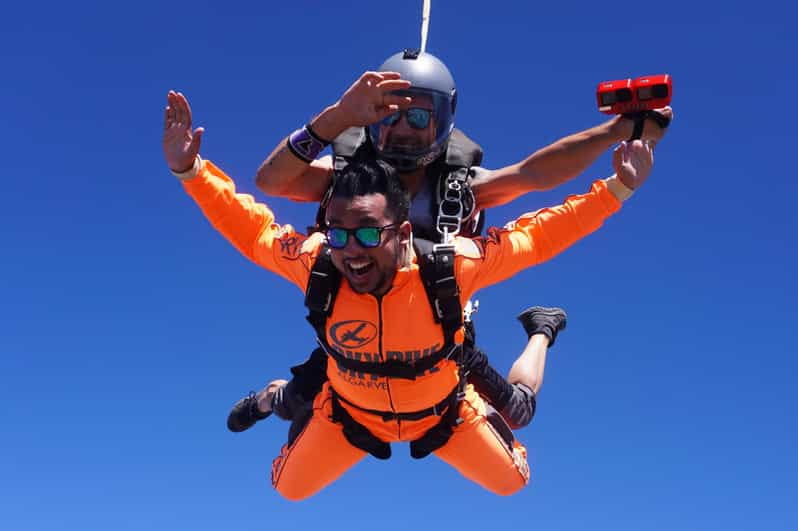 Skydive Algarve: Tandem Skydiving 10.000ft (up to 15.000ft) - The Experience at a Glance