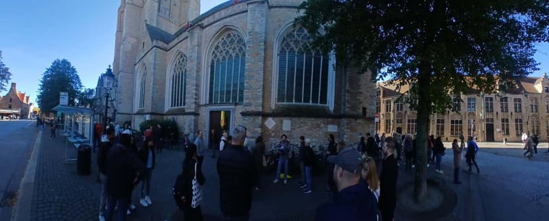 Small-Group Nostalgic Walking Tour of Bruges - Exploring Bruges: The Tour in Detail