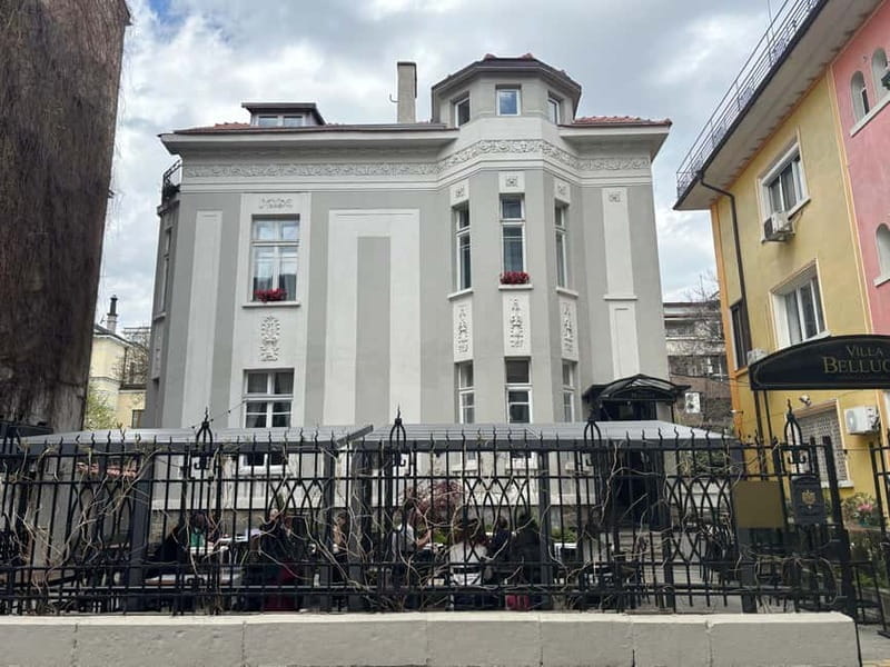 Sofia: Live Guided Tour with Headphones - Sipping from the Mineral Spring