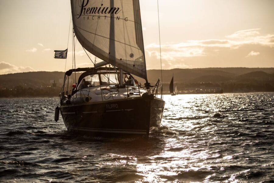 Sopot: Sunset Yacht Cruise with Welcome Drink - A Deep Dive into the Experience: Navigating the Scenic Waters of Sopot