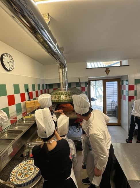 Sorrento: Neapolitan Pizza Making Class Lunch or Dinner - The value of this experience: good food, good fun, and learning