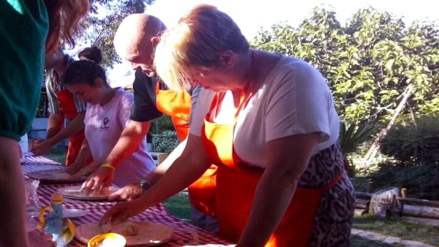 Sorrento: Pizza Making w/ Wine, Limoncello, & Transfer - Authenticity and the Human Touch