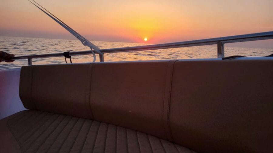 Sorrento: Private Sunset Cuise with Prosecco and Limoncello - Discover the Magic of Sorrento from the Water