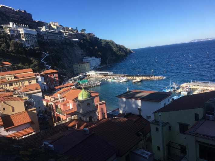 Sorrento: walks and food - Discovering Vallone dei Mulini and San Francesco Cloister