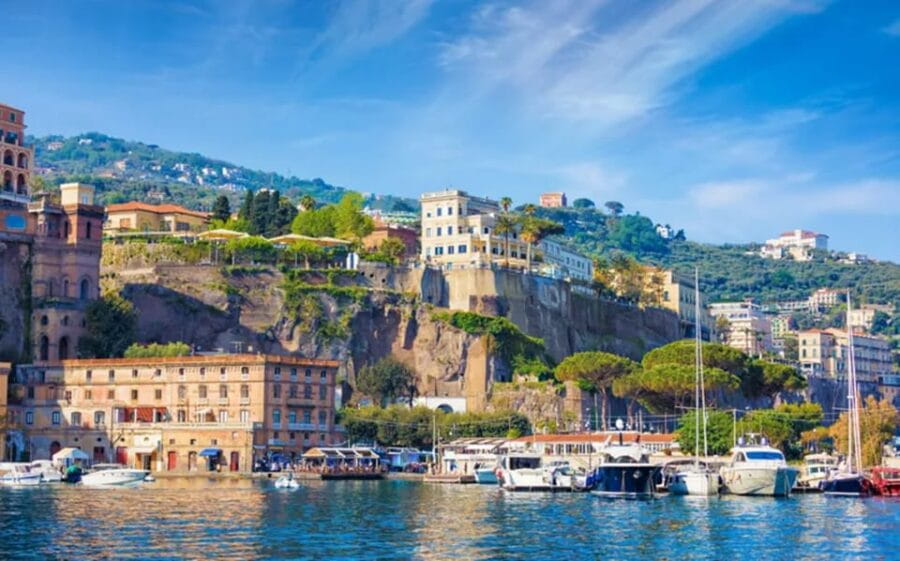 Sorrento:Enjoy Pompeii & Vesuvius/Winery in private transfer - Starting Your Day with a Private Pickup and Scenic Drive
