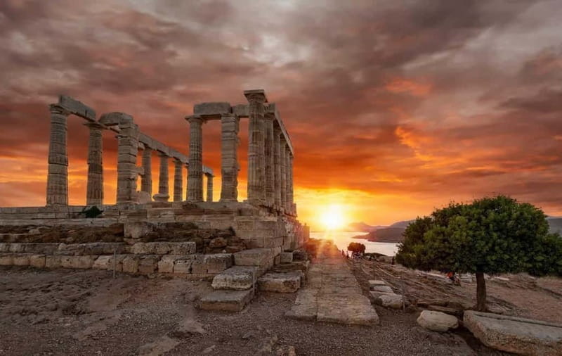 Sounio Sunset & Athens Riviera Private Licensed Guided Tour - Exploring Cape Sounion and the Temple of Poseidon