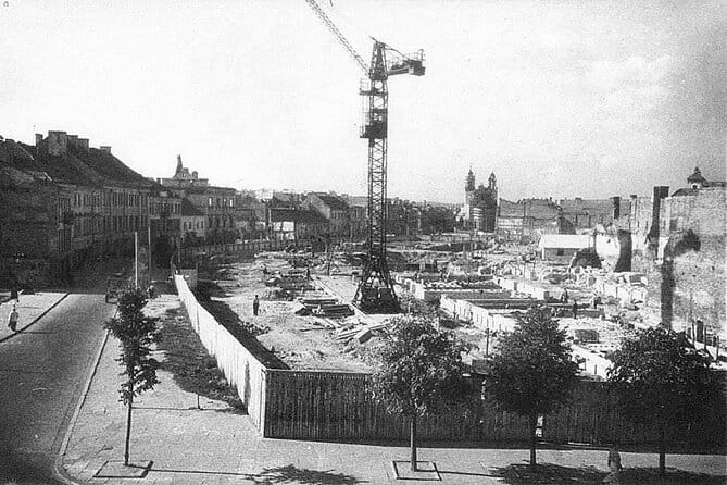 Soviet Times in Vilnius - Private Walking Tour with Lunch - Price and Logistics: Analyzing the Value