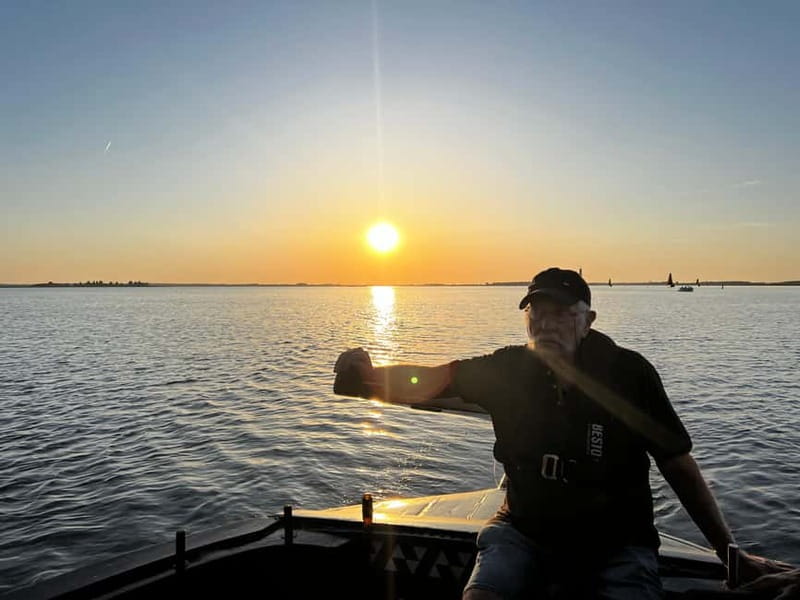 Spakenburg: Sunset boat trip on an authentic fishing boat - Navigating the Old and New Landscapes of the IJsselmeer