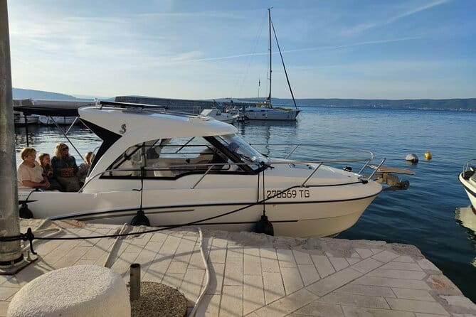 Speedboat transfer from Hvar town (Water taxi transfer) to Airport Split - Price and Logistics: Is It Worth It?