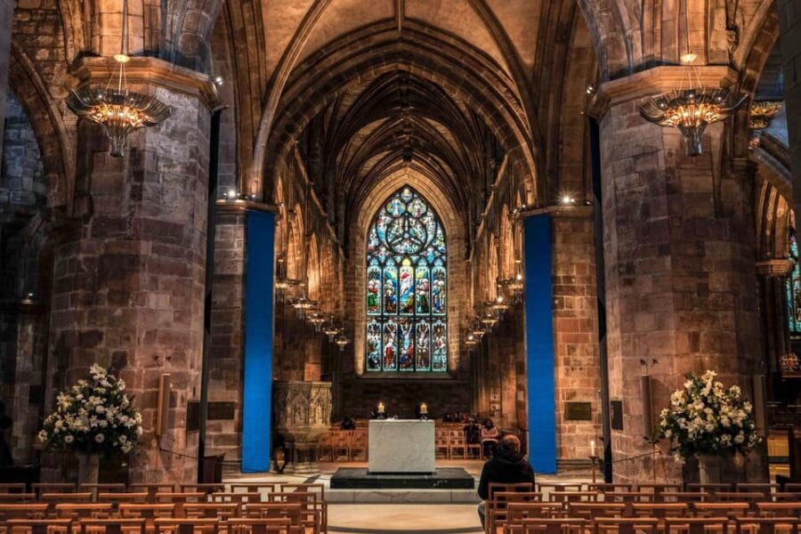St Giles' Cathedral and Edinburgh Old Town Private Tour - The Value of a Private Guided Tour