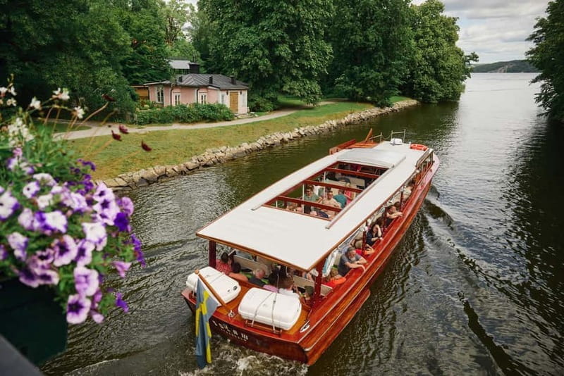 Stockholm: Guided Archipelago Tour by Classic Wooden Boat - Setting Sail: What the Tour Looks Like