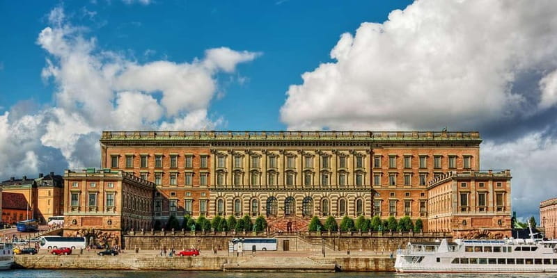 Stockholm in a Nutshell Tour - Exploring the Medieval Charm of Gamla Stan