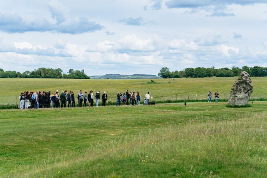 Stonehenge Admission Ticket - Navigating the Site and Its Surroundings