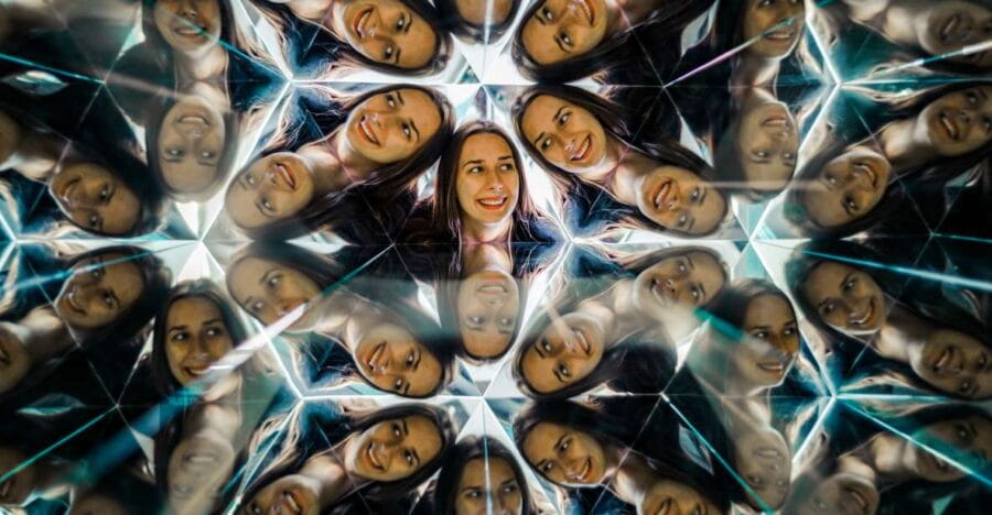 Stuttgart: Museum of Illusions Entry Ticket - The Science Behind the Illusions