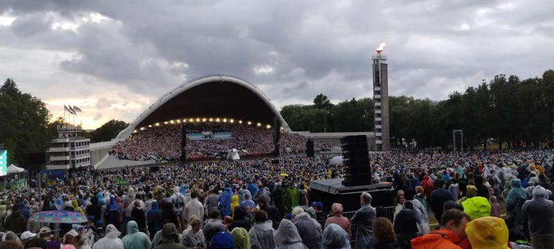 Tallinn singing grounds: story of bees that broke the empire - The Power of Song in Estonia’s History