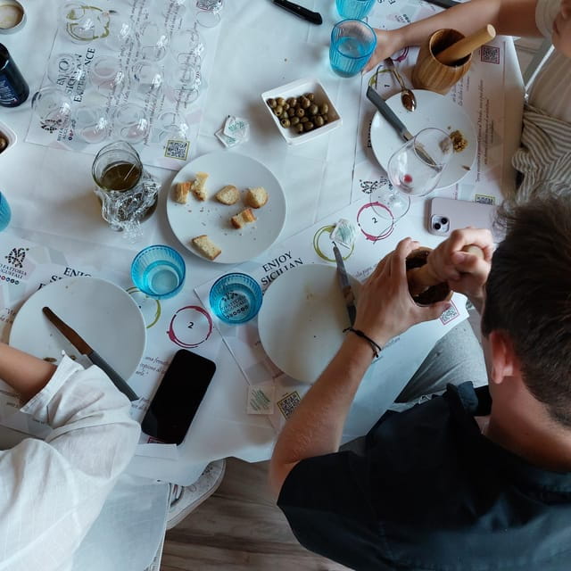 Tasting of sicilian olive oils and specialties - FAQ