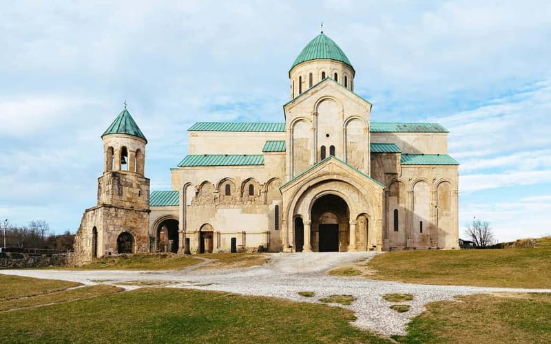 Tbilisi: Martvili Canyon, Prometheus Cave & Kutaisi Tour - Martvili Canyon: A Natural Puzzle