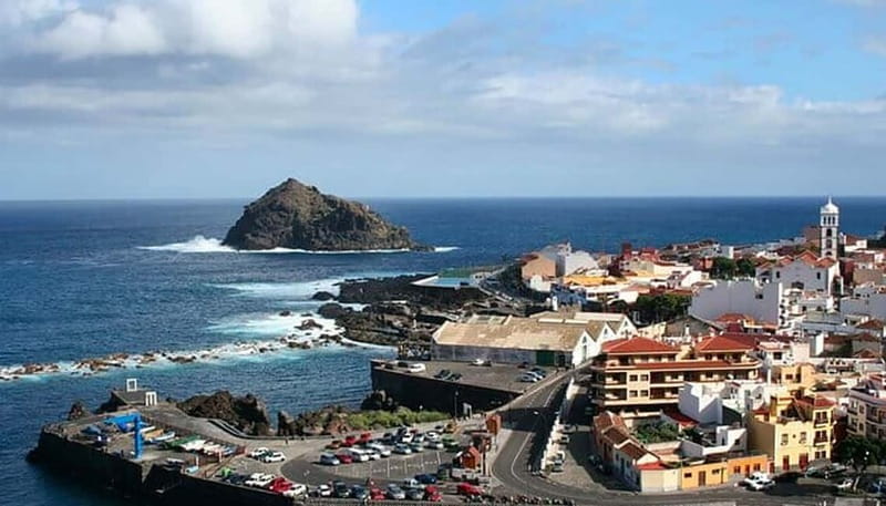 Tenerife: Teide, Icod de los Vinos & Garachico Full Day Tour - The Charm of Icod de los Vinos and the Ancient Dragon Tree