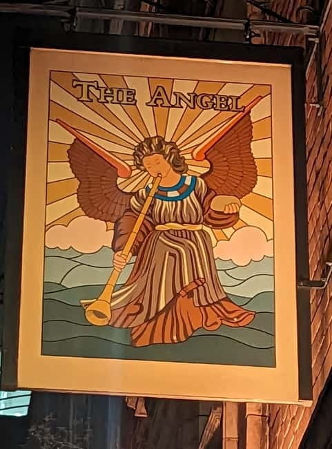 The Covent Garden Pub Walk - The Neighborhoods That Make Covent Garden Unique