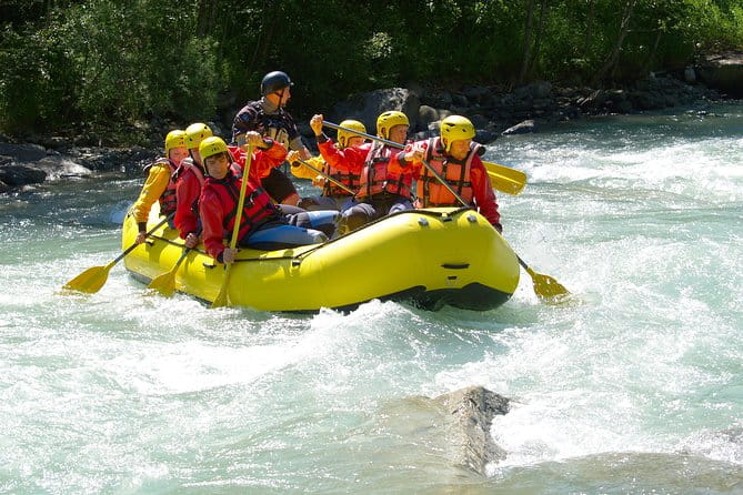 The cycling tour and Dunajec River Gorge rafting- private tour from Krakow - Rafting on the Dunajec River Gorge