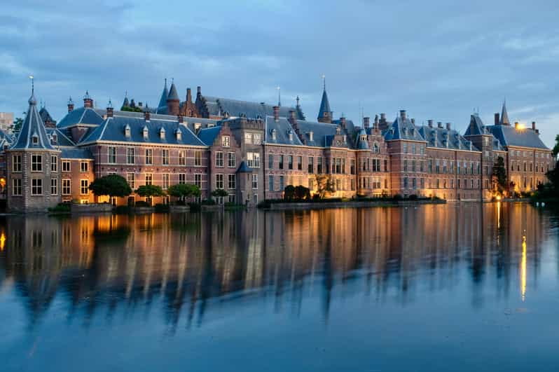 The Hague: City Walking Tour - Starting at the Heart of Power: The Binnenhof