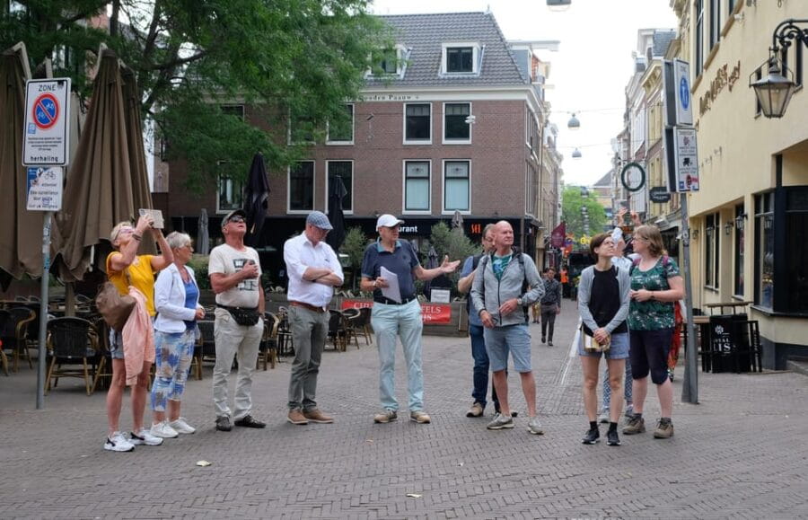 The Hague: Courtyard Walking Tour - The Guide: Kees Kerstholt and Passion for Detail