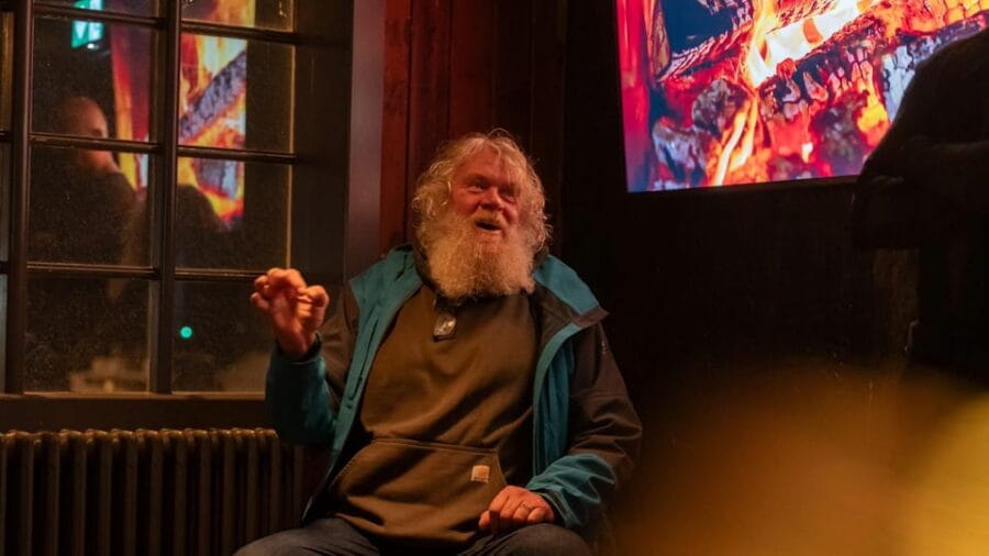 The Icelandic Storyteller - The Cozy Setting: A Traditional Icelandic Baðstofa