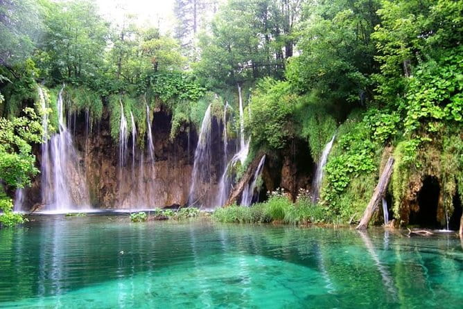 The natural park of Plitvice Lakes transportation, and return to Zadar - Returning to Zadar: Easy and Stress-Free