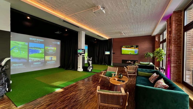 The Ultimate Berlin Golf Bar for Groups, Games & Good Times - Exploring EvoGolf: A Deep Dive