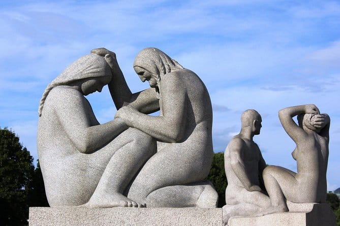 The Ultimate Study of the Human Form at Vigeland's Sculpture Park with a Local - The Park’s Sculptures: A Closer Look