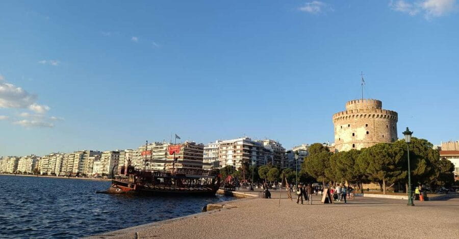 Thessaloniki: Wellness Sunset walking tour by the sea! - Price and Logistics: What Does $50 Buy You?