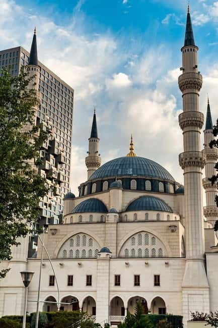 Tirana Walking Tour - The Itinerary Breakdown: A Closer Look