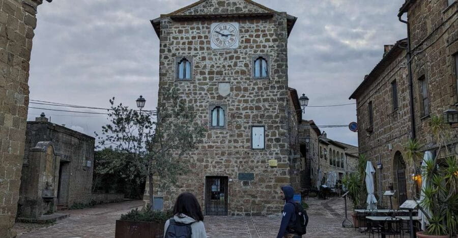 Tomb Hunting and Trekking Adventure in Sovana - Who Is This Tour Best For?