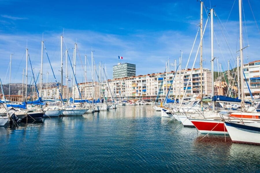 Toulon: Express Walk with a Local in 60 minutes - Discovering Toulon in a Nutshell