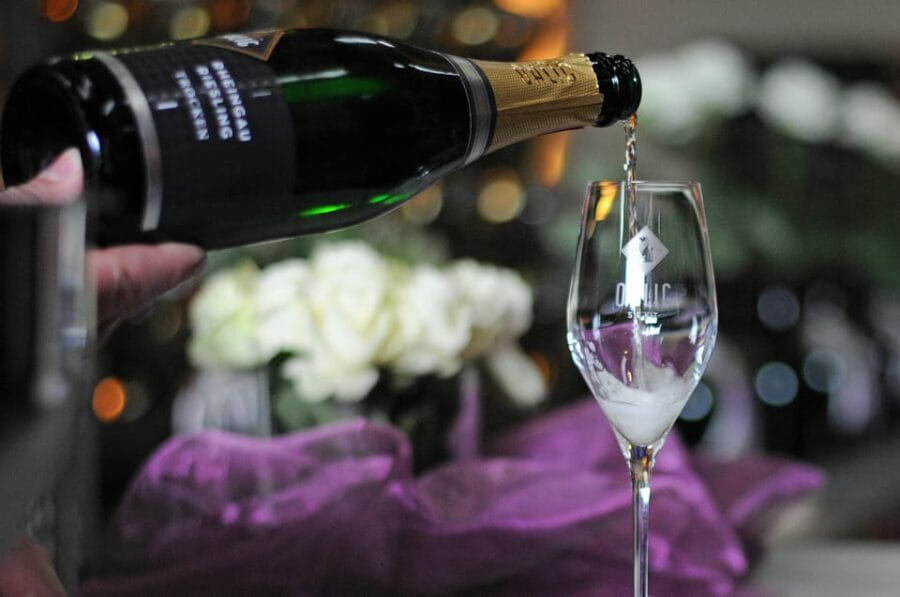 Tour of the Rüdesheim sparkling wine cellar Ohlig with tasting - The Tasting Experience: A Sparkling Journey