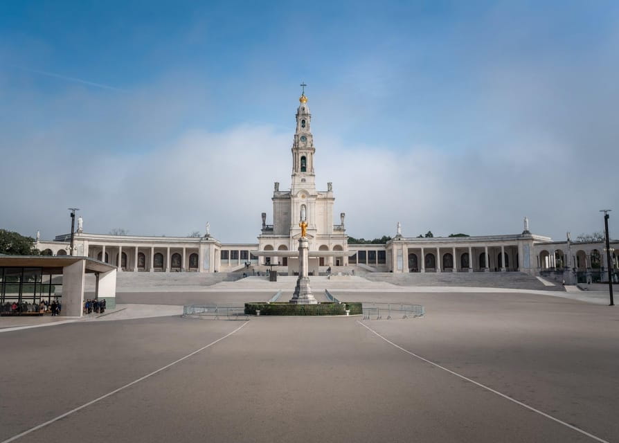 Tour Porto - Fátima | A journey of faith - Exploring Fátima’s Key Religious Sites