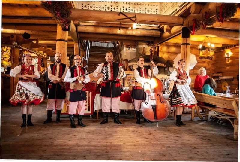 Traditional Polish Dinner with Live Folk Music - Price and Logistics: What You Need to Know