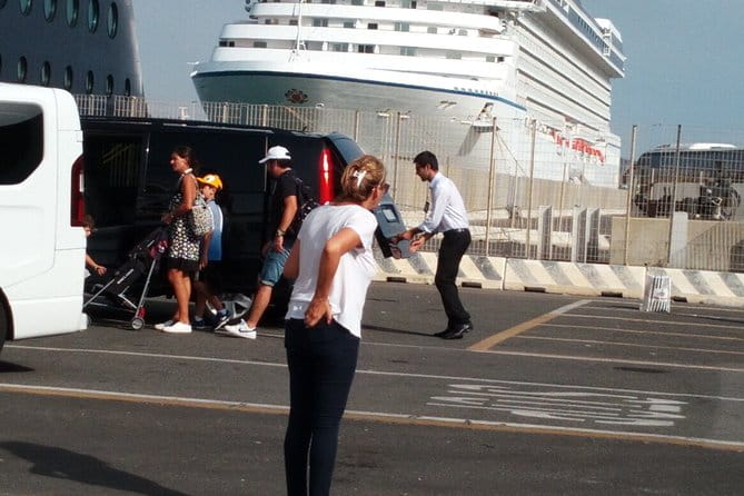 Transfer Civitavecchia Port to Rome with 3 hours Rome Tour - Walking Through Ancient Power: The Roman Forum